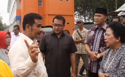 Komisi X DPR RI saat berkunjung ke salah satu sekolah di Jambi